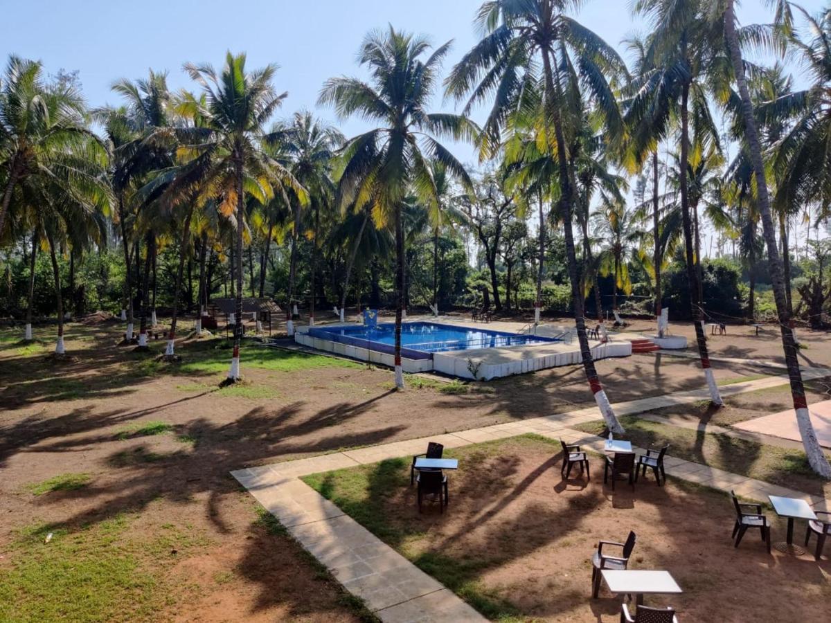 White House Beach Resort, Nagaon 외부 사진