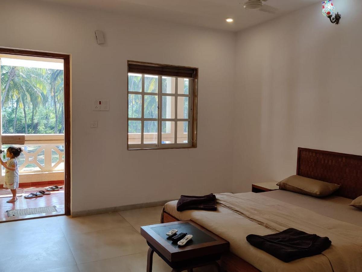 White House Beach Resort, Nagaon 외부 사진