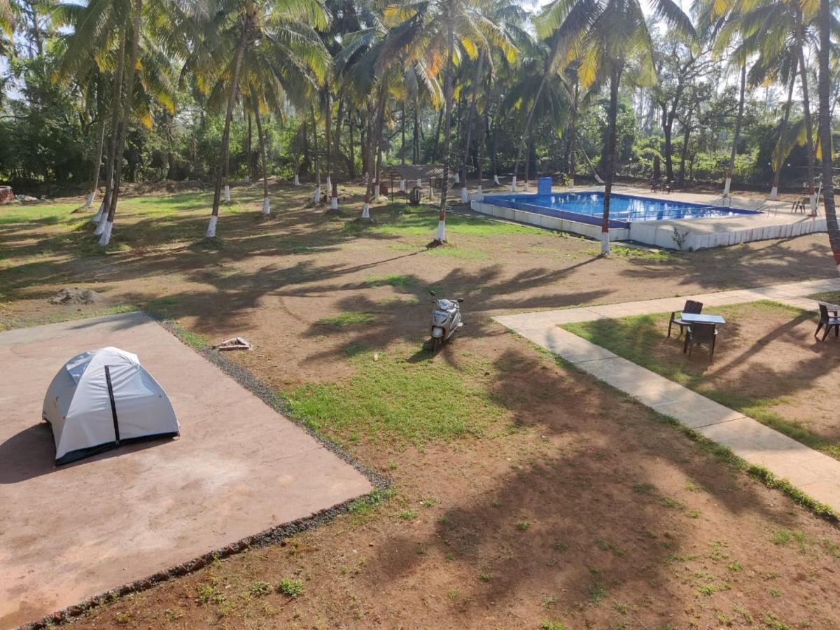White House Beach Resort, Nagaon 외부 사진